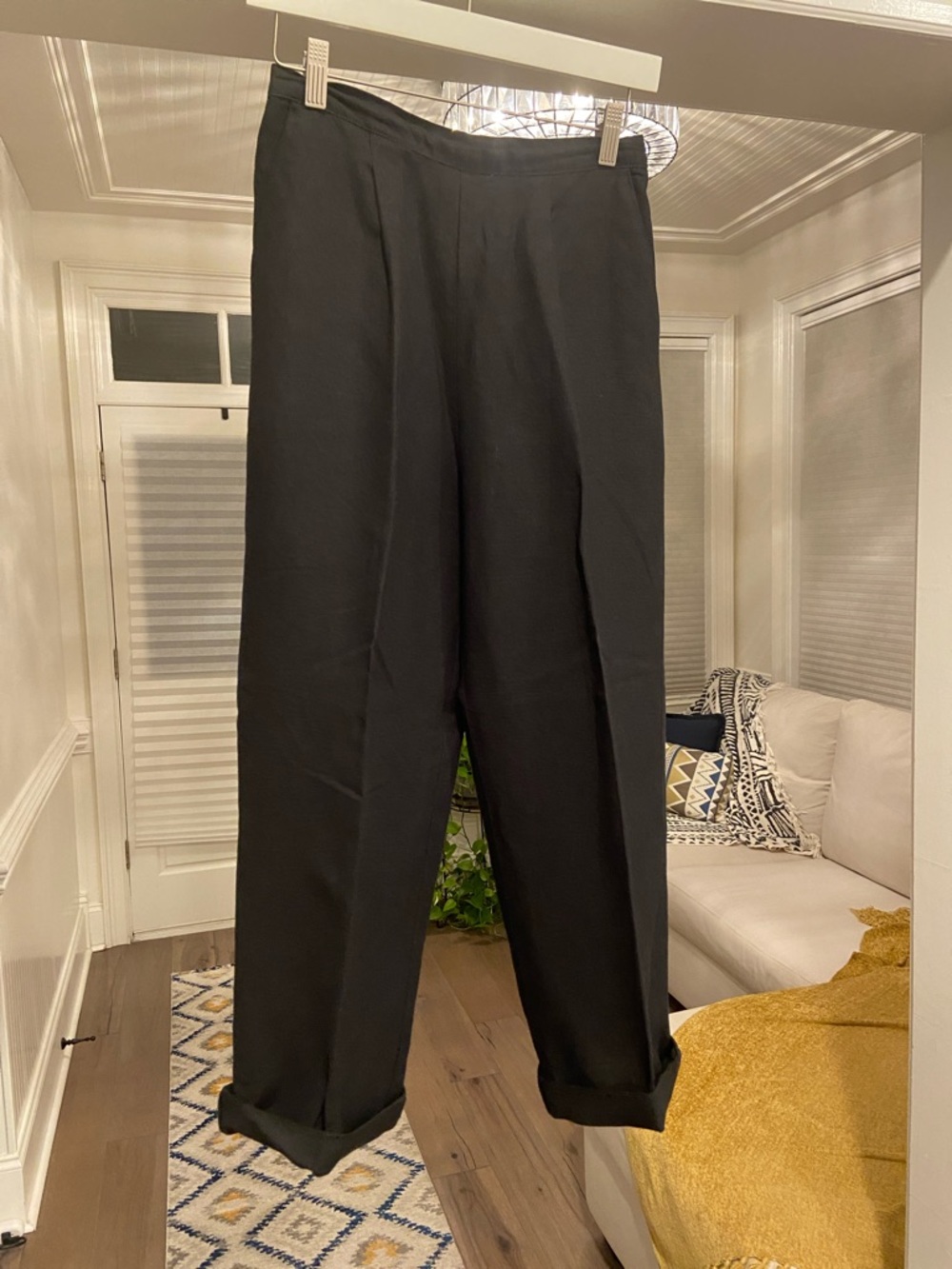Women’s Black Linen Wide-Leg Capris - Sleek Everyday Trousers